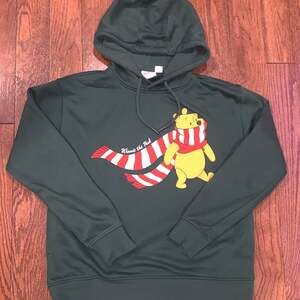 Disney‎ Parks Winnie the Pooh Christmas Hoodie Small
